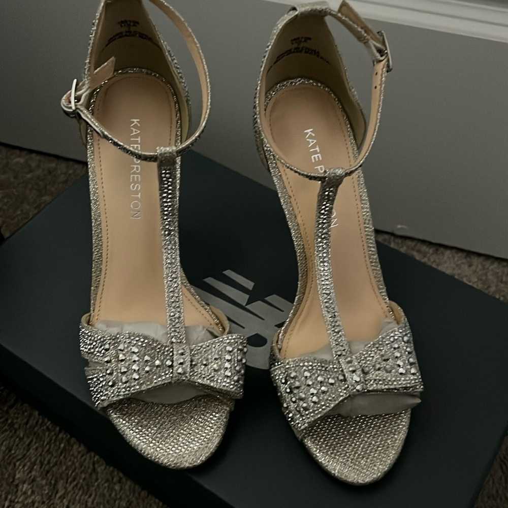 Preston Scott Lula t strap jeweled shoe size 7